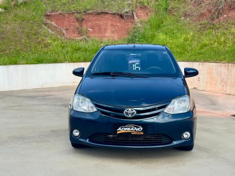 Toyota foto 1