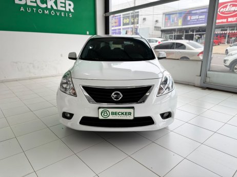 Nissan foto 2