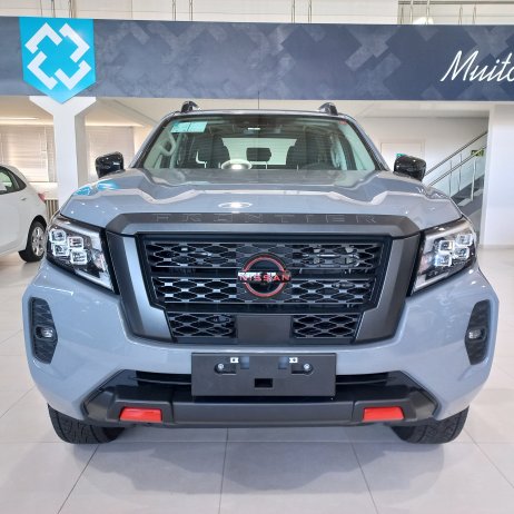 Nissan foto 2