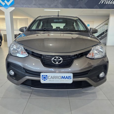 Toyota foto 2