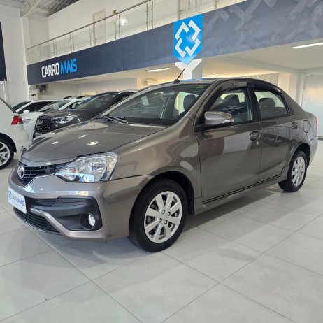 Toyota foto 1