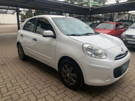 Nissan foto 2