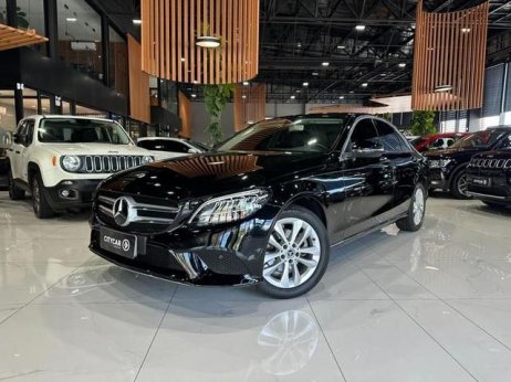Mercedes-Benz  foto 1