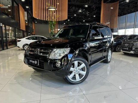 Mitsubishi foto 1