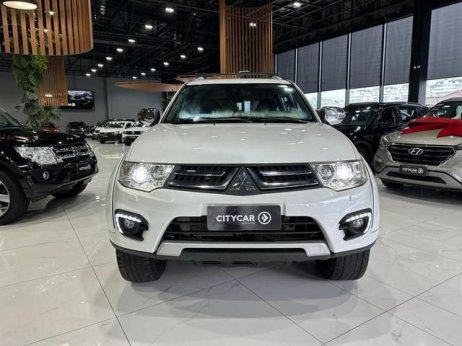 Mitsubishi foto 2