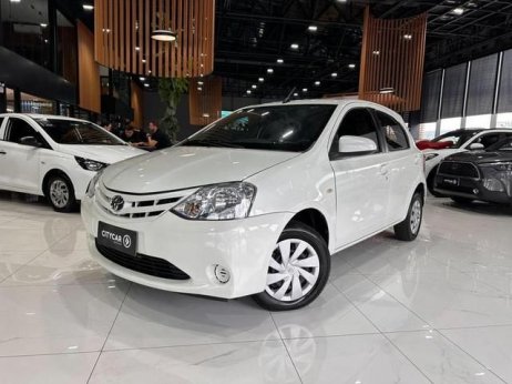 Toyota foto 1