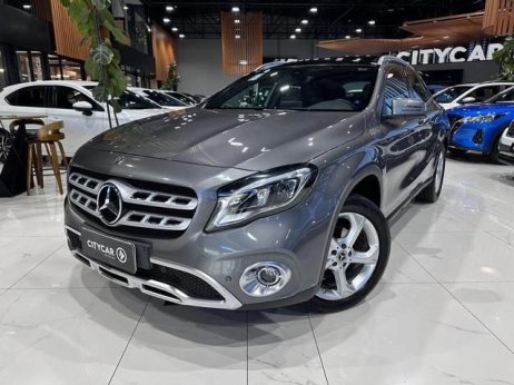 Mercedes-Benz  foto 1