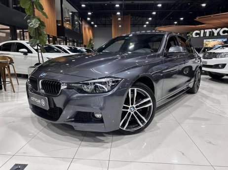 BMW  foto 1