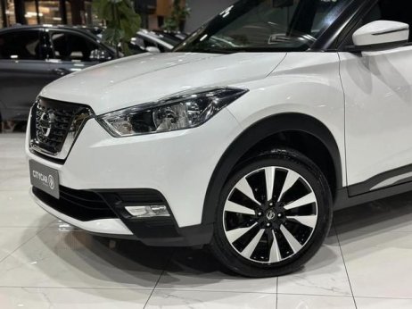 Nissan foto 2